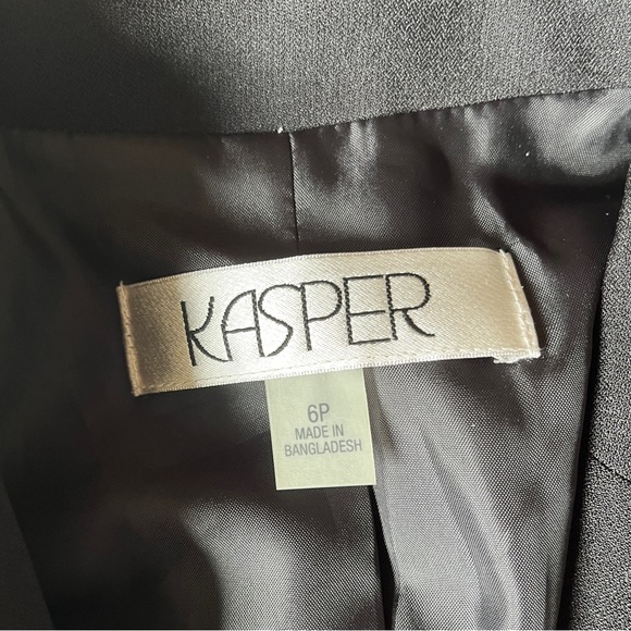 Kasper Black Blazer - Picture 3 of 5